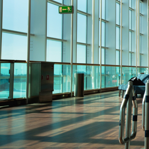 Multi modular laminate flooring at the airport